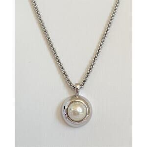 NINA RICCI Freshwater Seashell Pearl Polished Silver Plated Bezel Necklace